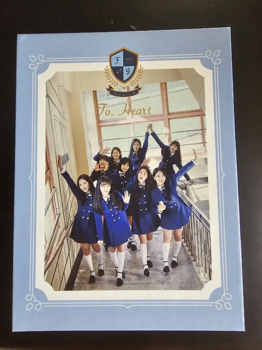 Fromis 9 To.Heart random components included