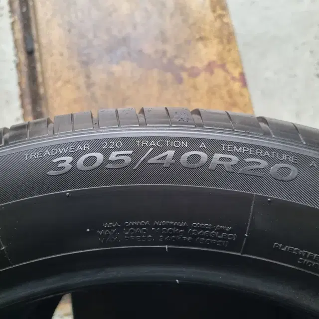 인천중고타이어 305/40R20 한국타이어 벤투스   S1 evo3 중고