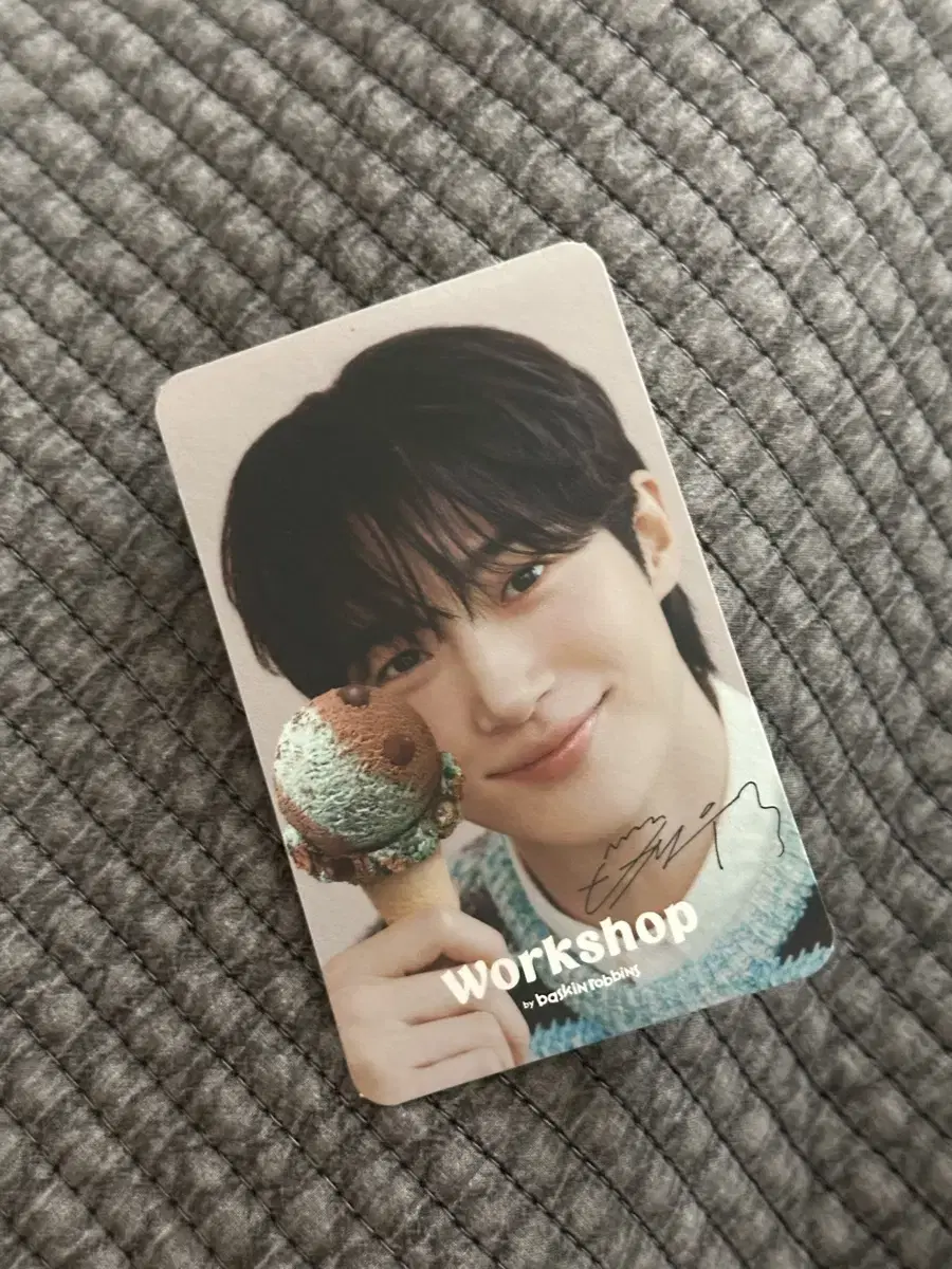 Half-priced Delivery) Byun Wooseok Barra Photo Card