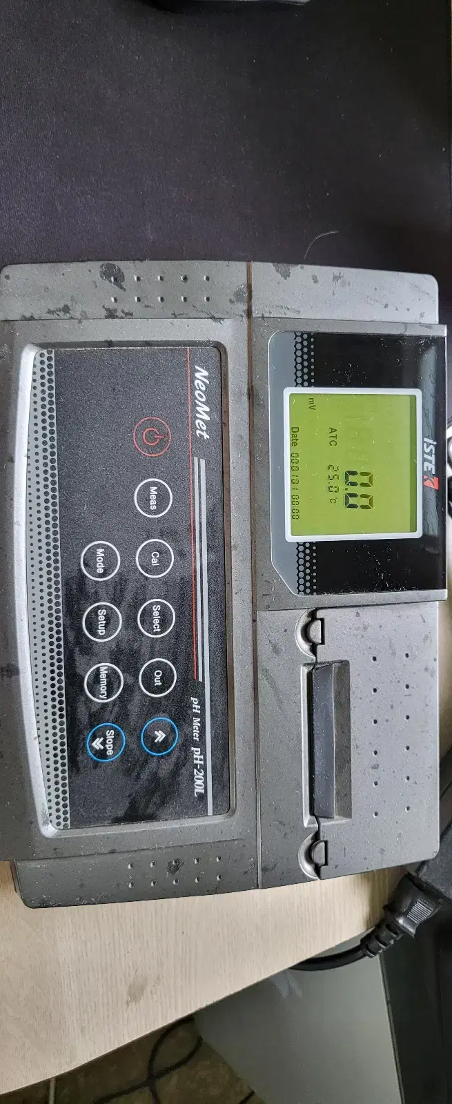 ISTEK NeoMet PH Meter  pH-200L