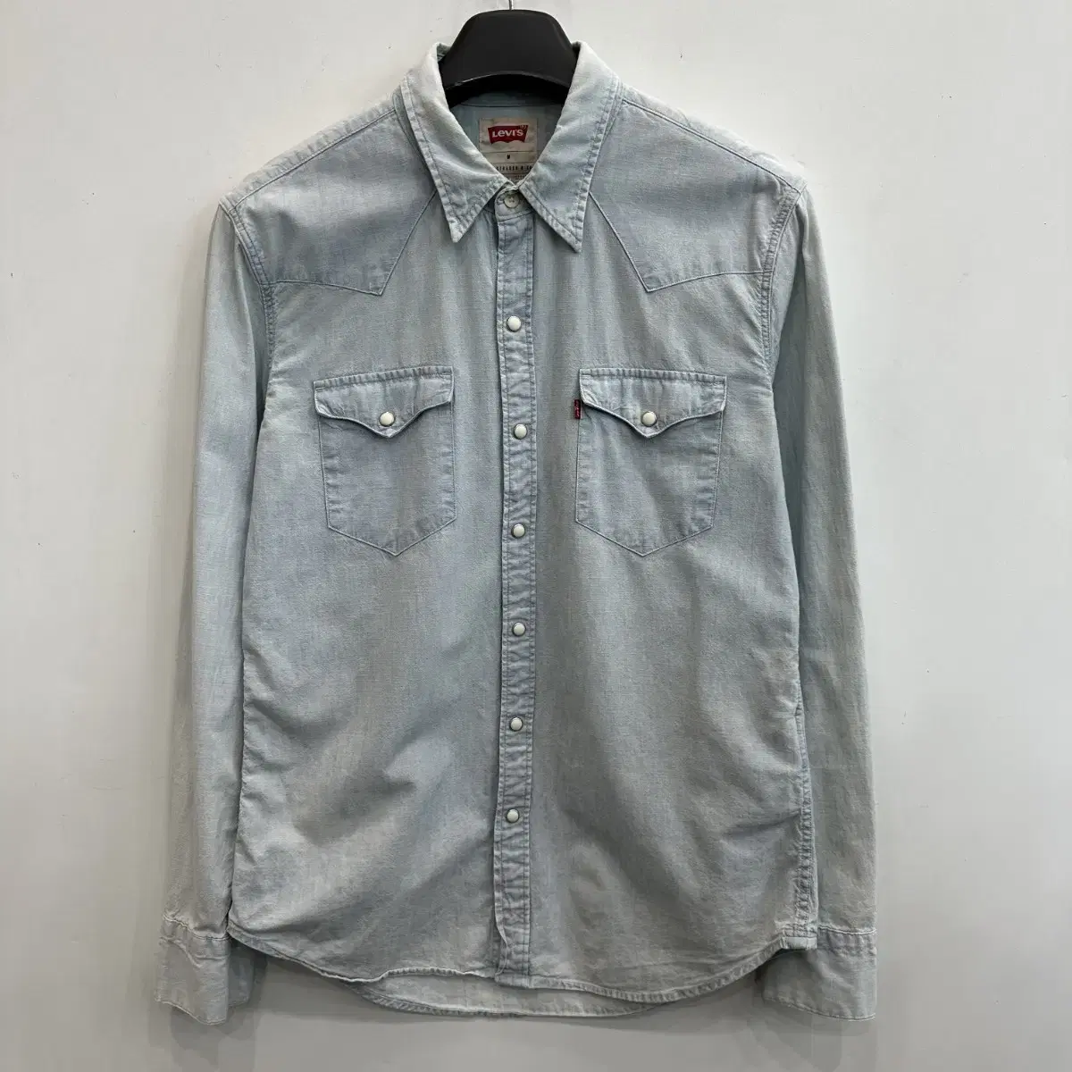 100 Levi's Men's Denim Shirt