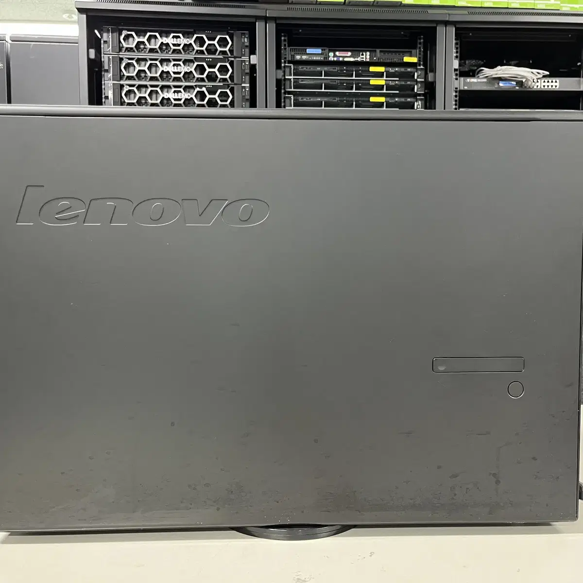 Lenovo 32코어 64G 500G Quadro P4000 워크스테이션