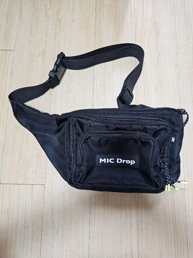 BTS 방탄 마이크드롭 힙색 micdrop hipsack