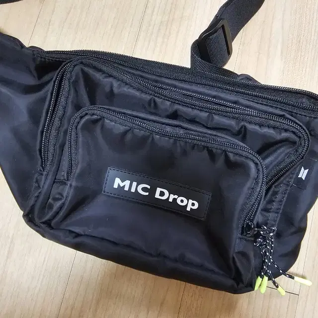 BTS 방탄 마이크드롭 힙색 micdrop hipsack