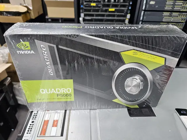 미개봉 쿼드로 Nvidia Quadro P5000 리테일박스 GPU