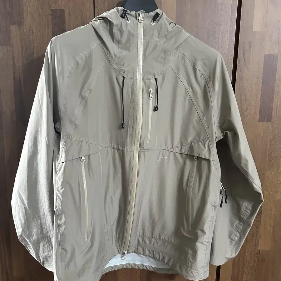 케일 라이트 쉴드 자켓 1 cayl light shield jacket