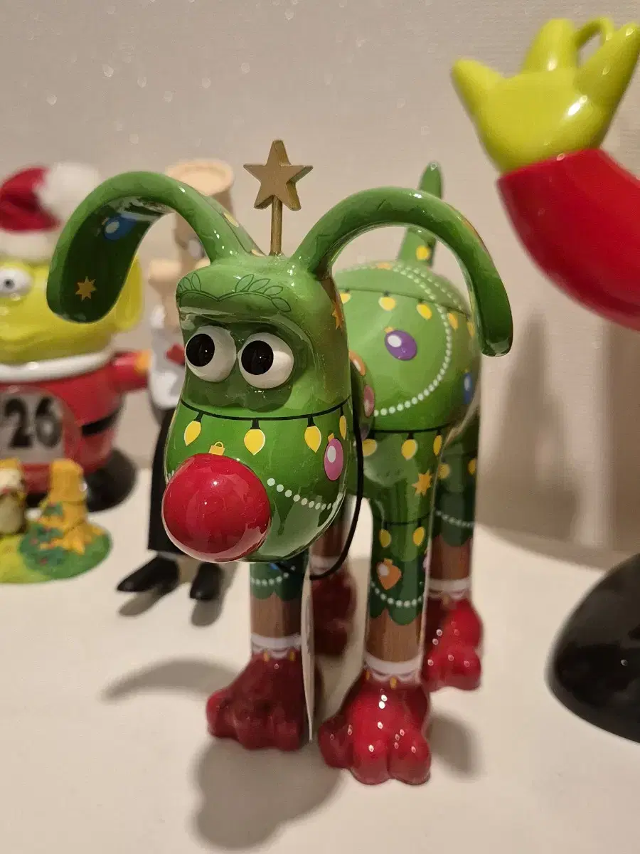 Willes and Gromit Noel Christmas Edition to sell.