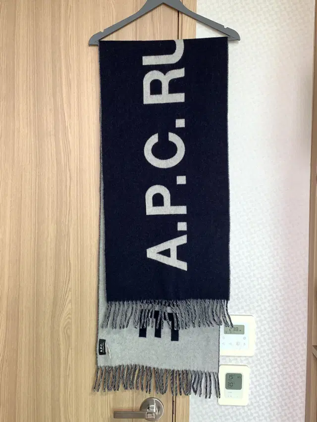 APC 아페쎄 머플러 / 길이 188cm