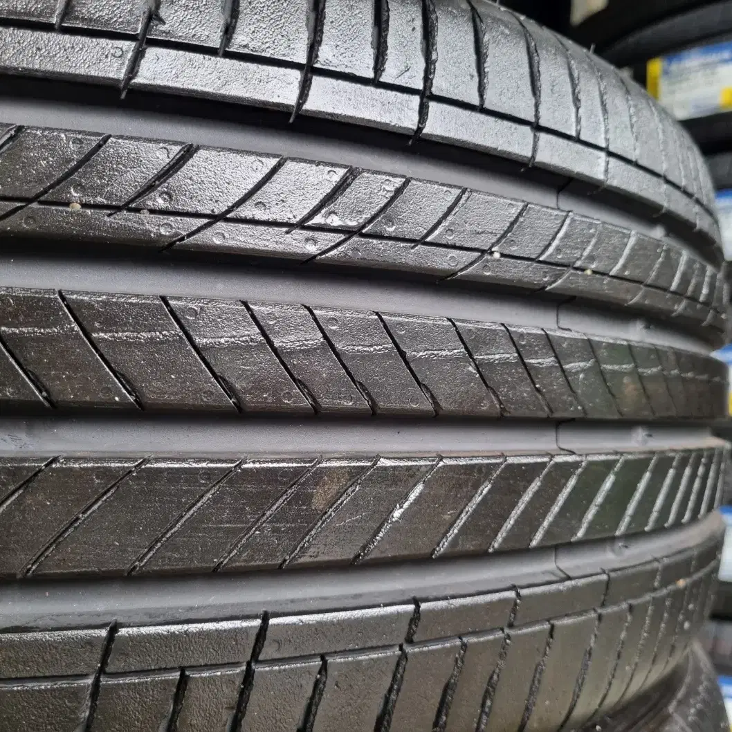 [인천중고타이어]225/40R19 한국타이어 벤투스S2AS 2254019