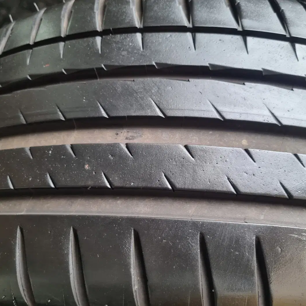 [인천중고타이어] 225/40R18 미쉐린파일럿스포츠4 중고2254018