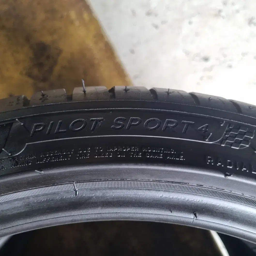 [인천중고타이어] 225/40R18 미쉐린파일럿스포츠4 중고2254018