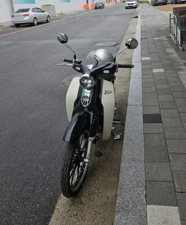 혼다 슈퍼커브 c125 2020 (4000km)