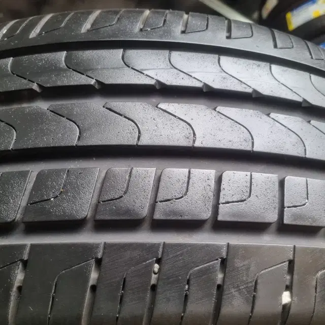 [인천중고타이어] 235/55R18 100V 피렐리타이어 스콜피온 중고