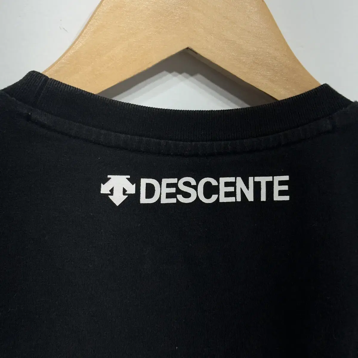 데상트 descente 여성 반팔 티셔츠