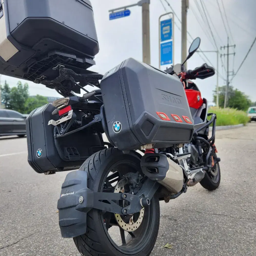 bmw"f900xr" 21년식 다수 튜닝 급처 모토라드 점검완료  삼박스