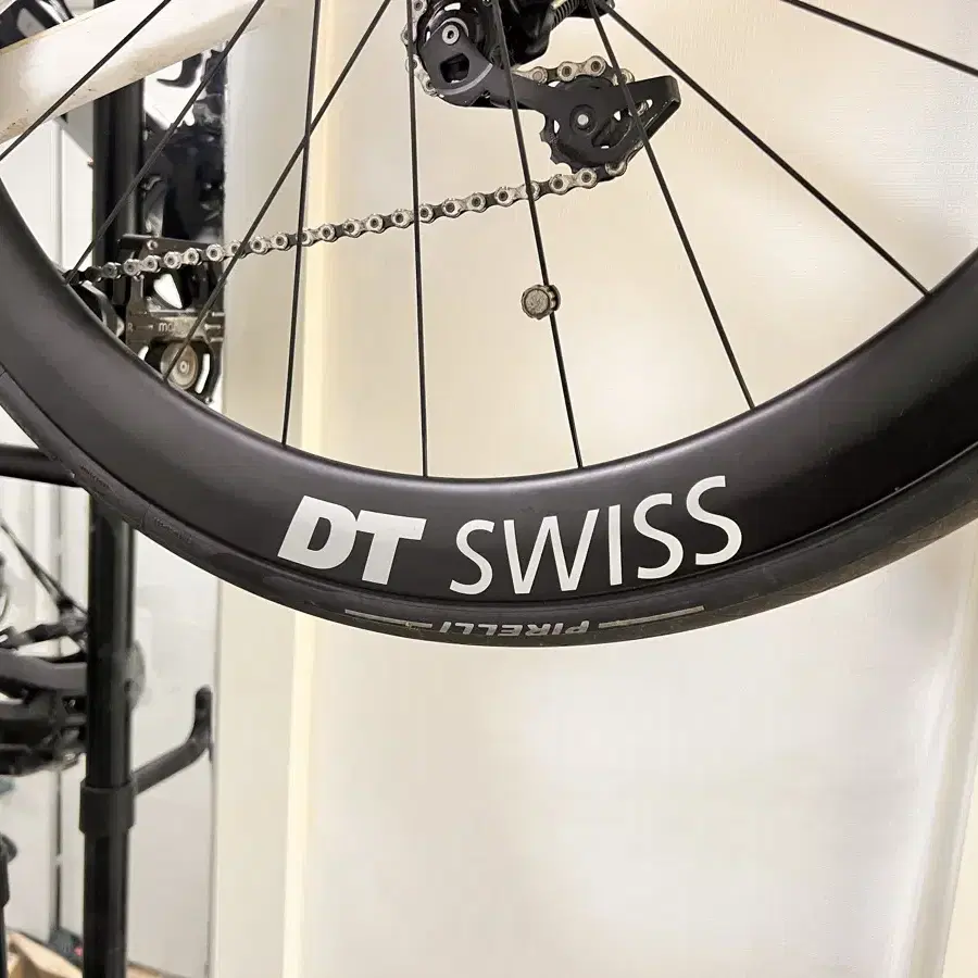 trek 마돈 sl6 52사이즈 22년식 dtswiss