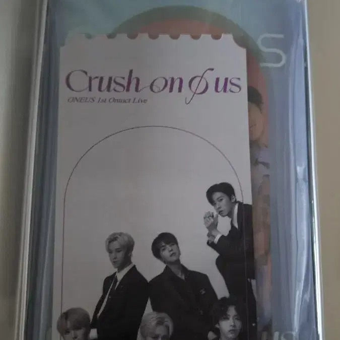 (가격고정)원어스 첫 온라인콘서트 기념 굿즈-Crush on us