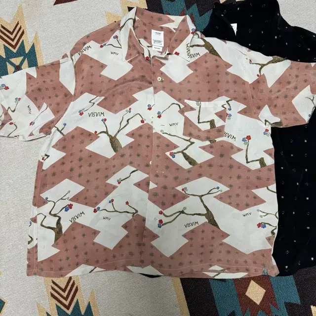 (3) 23ss visvim crosby shirt silk 핑크