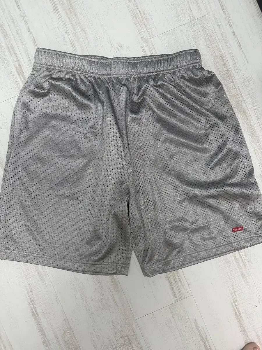 [S] Supreme Smallbox Veggie Mesh Shorts Gray 23ss