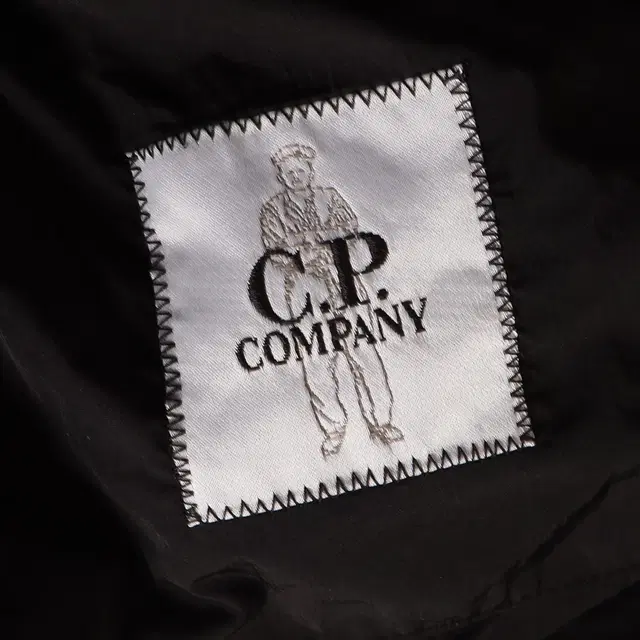 씨피컴퍼니 CP COMPANY 아노락 바람막이 자켓