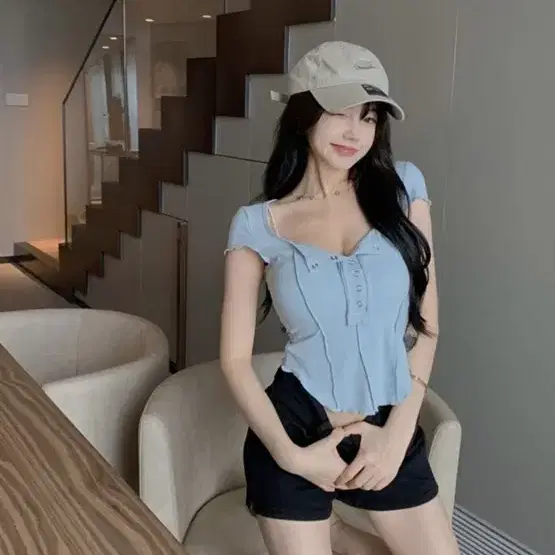 버튼 슬림 티