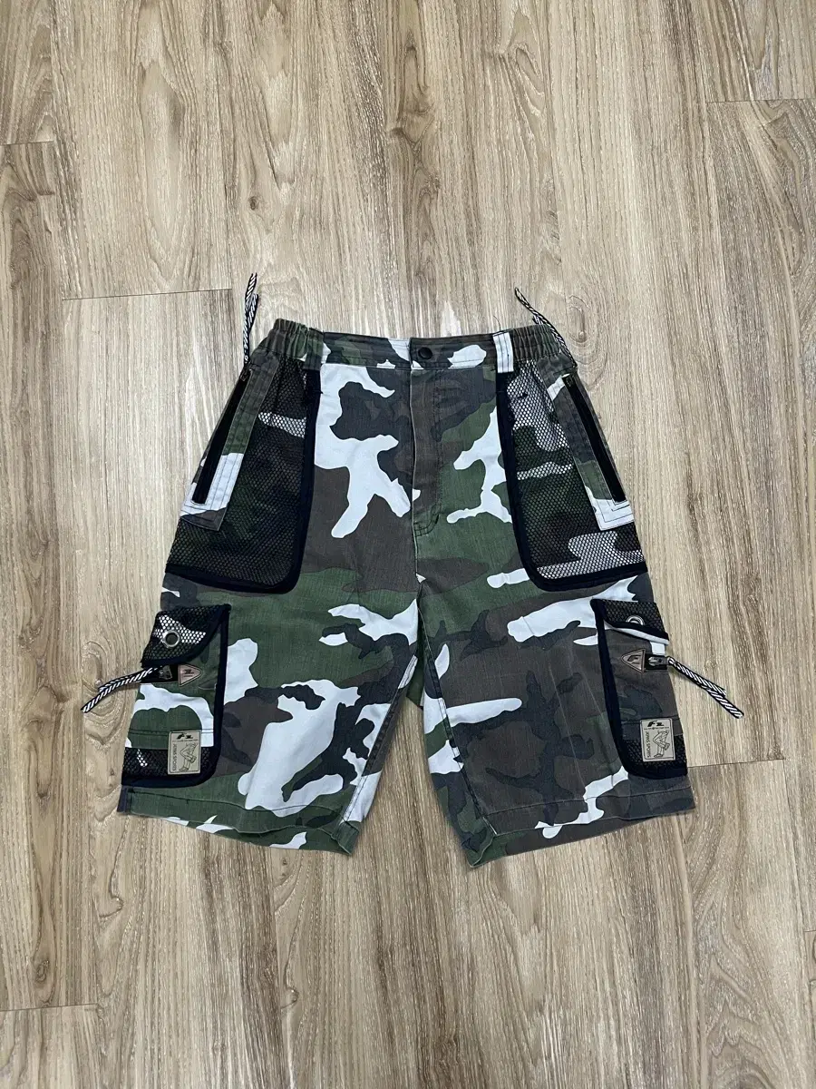 Vintage Camo Utility Vahn