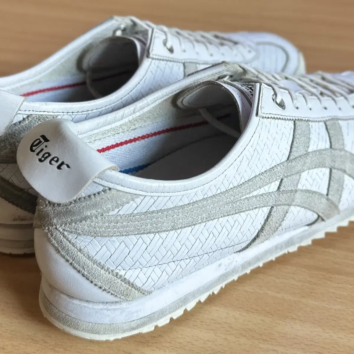 ONITSUKA TIGER MAXICO 66 SD