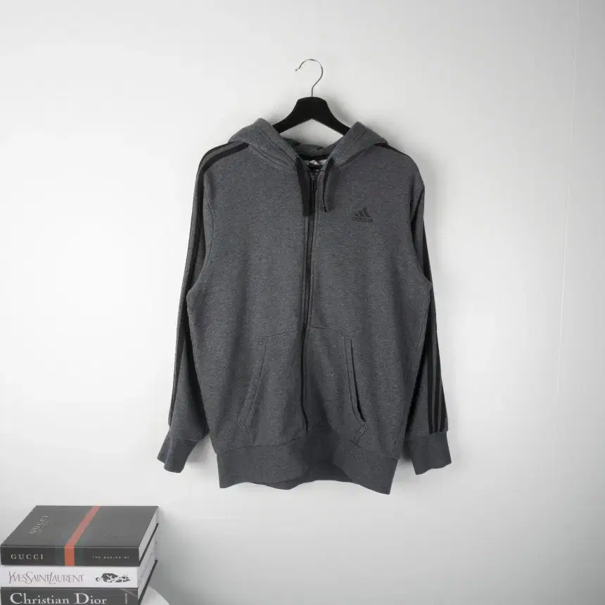 Adidas Basic Logo Gray Three-Stripe Hoodie via0601