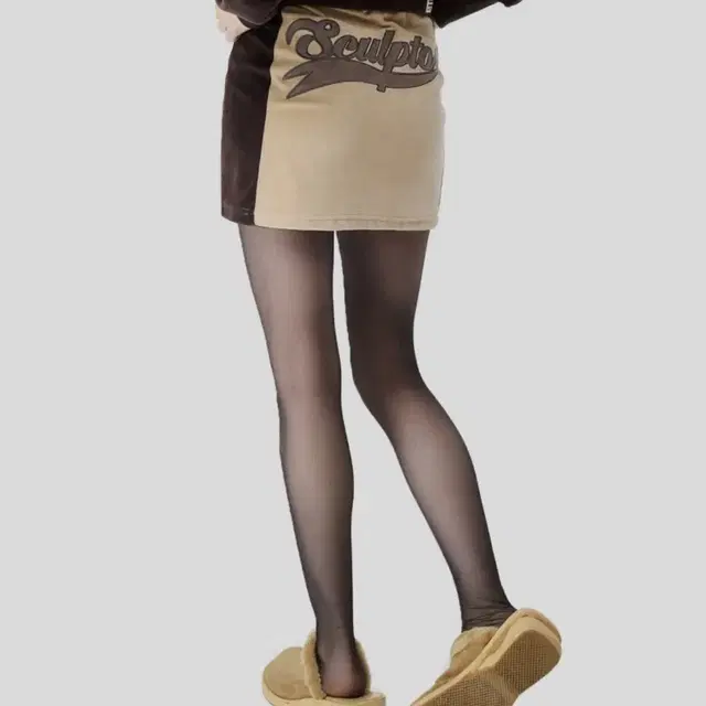 스컬프터치마 Velour Track Skirt Beige/Brown