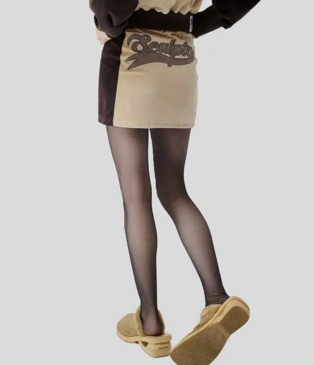 스컬프터치마 Velour Track Skirt Beige/Brown