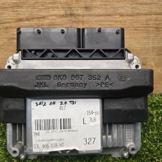 아우디 A4 B8 2.0TDI ECU03L 906 018 HT20