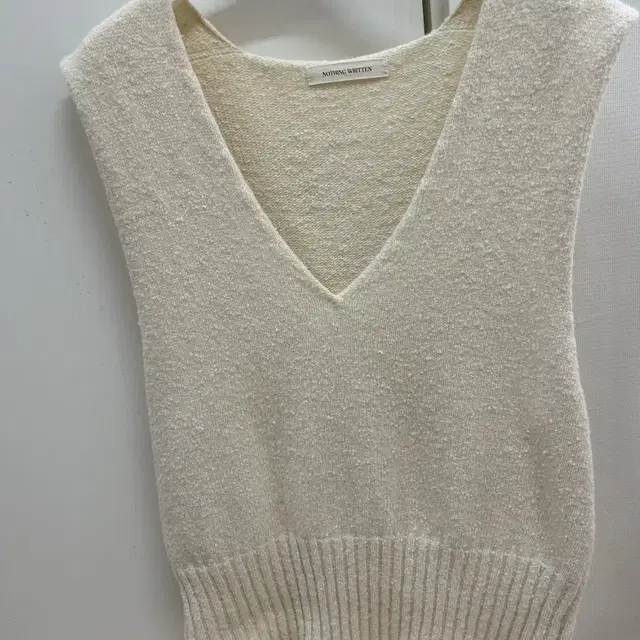 낫띵리튼 조끼 베스트 Hay sleeveless sweater