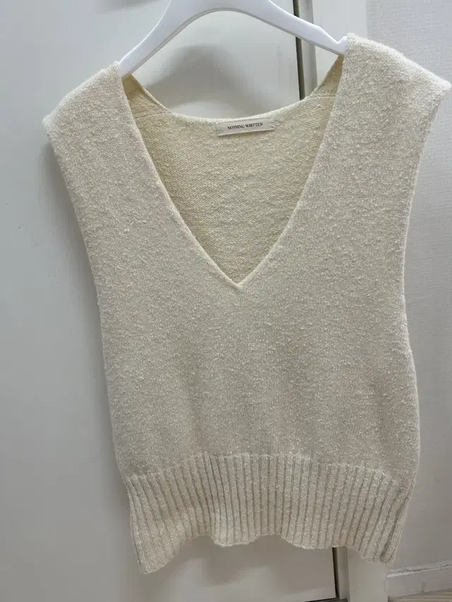 낫띵리튼 조끼 베스트 Hay sleeveless sweater