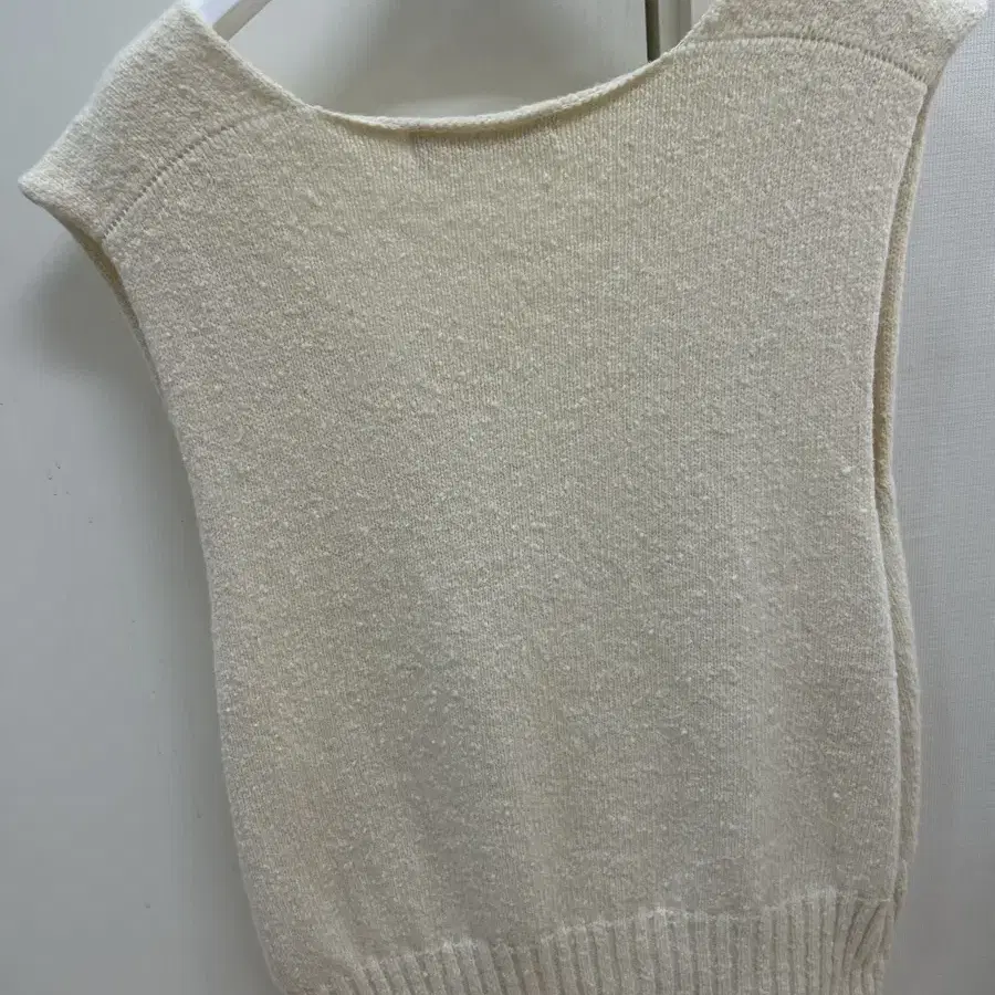 낫띵리튼 조끼 베스트 Hay sleeveless sweater