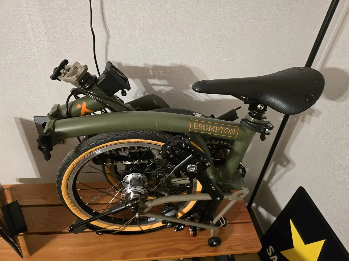 Brompton Beargrills Edition