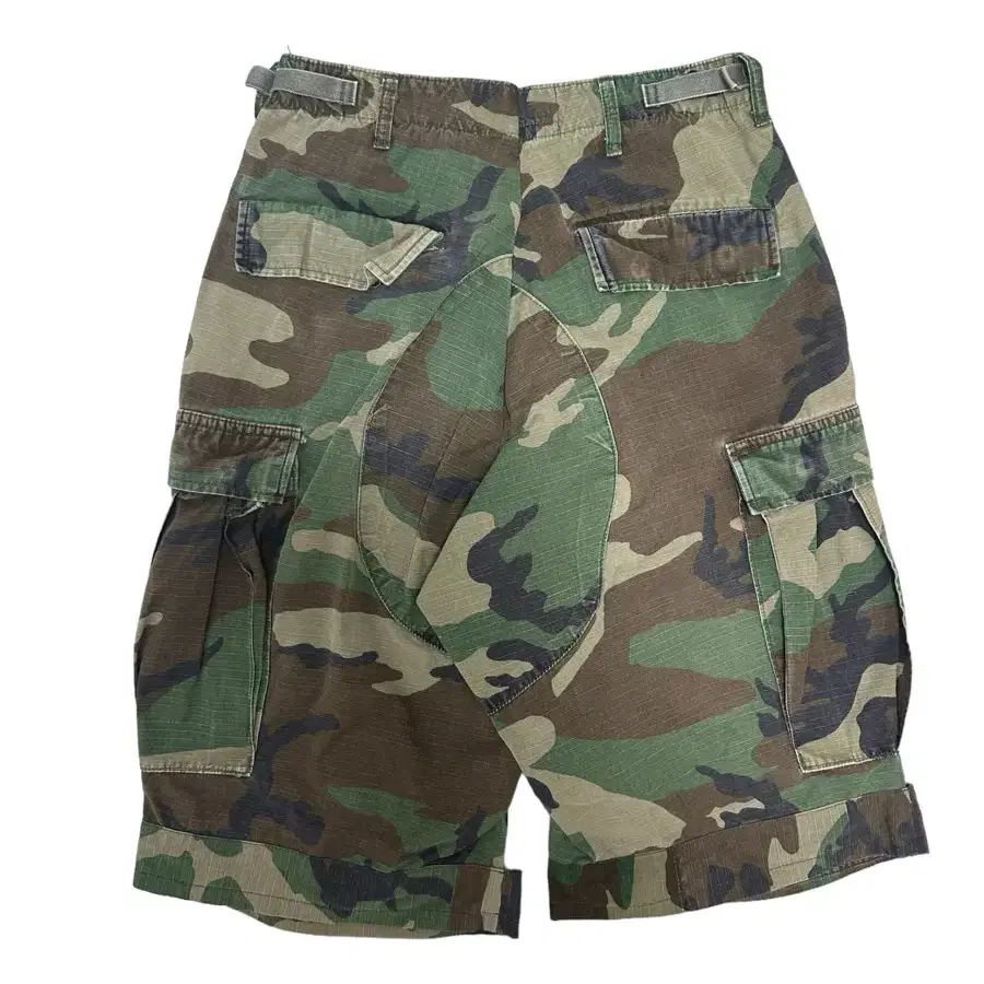 77circa cargo camo short pants