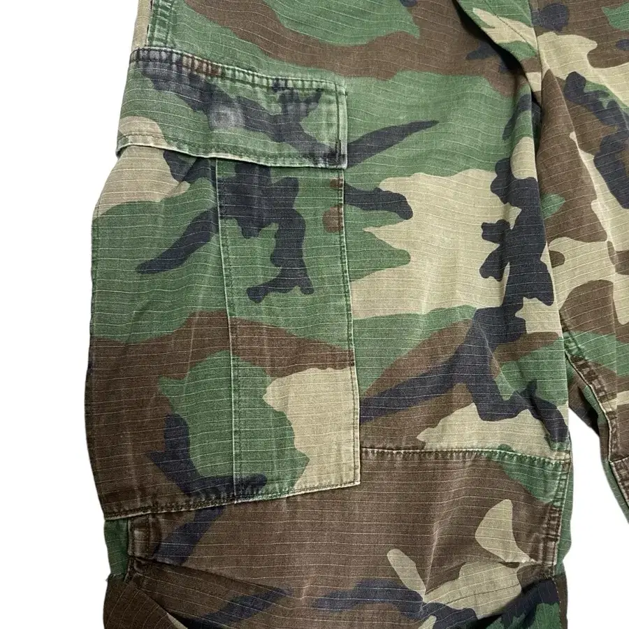 77circa cargo camo short pants