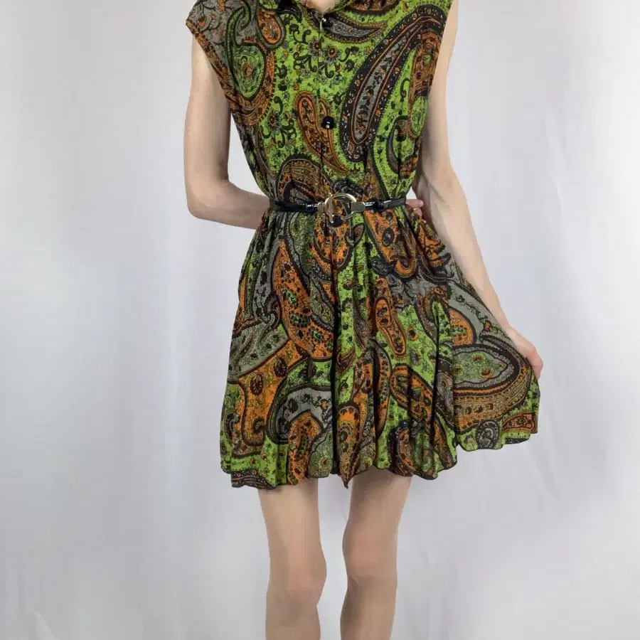 JEJE Oriental Paisley Hong Kong Dress