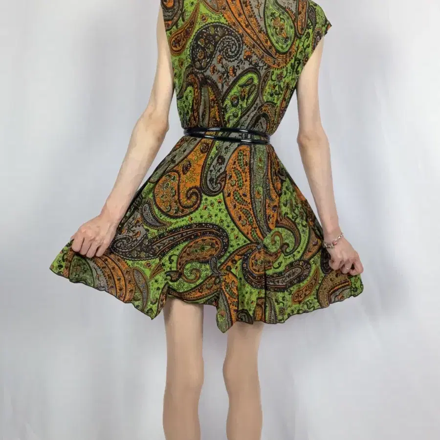 JEJE Oriental Paisley Hong Kong Dress