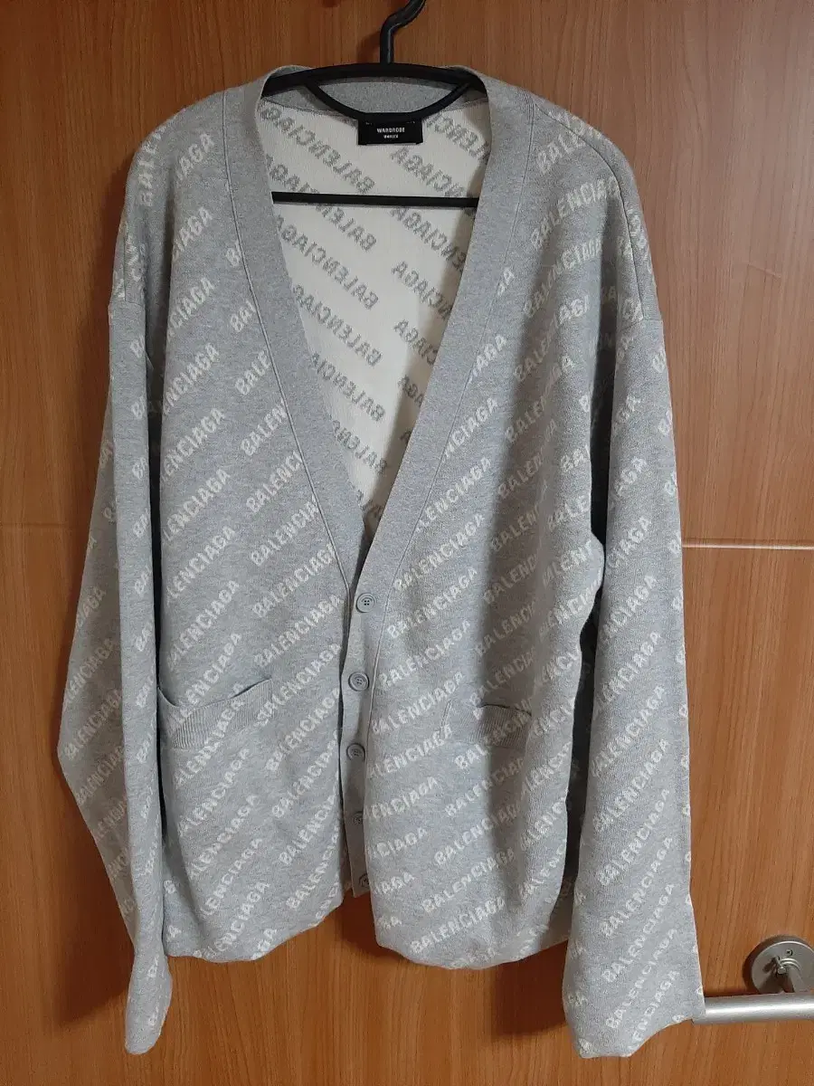 (Department Store Edition/3) Balenciaga Multi-Logo Cardigan