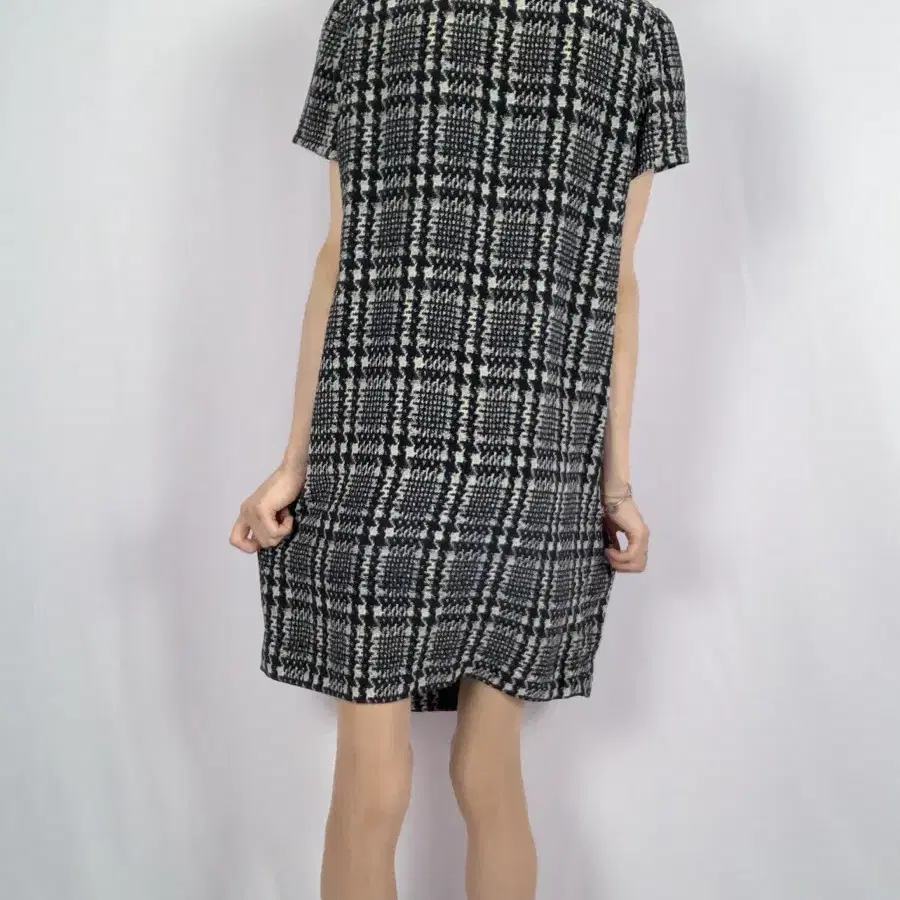 Goie Silk Houndstooth Preppy Shift Dress