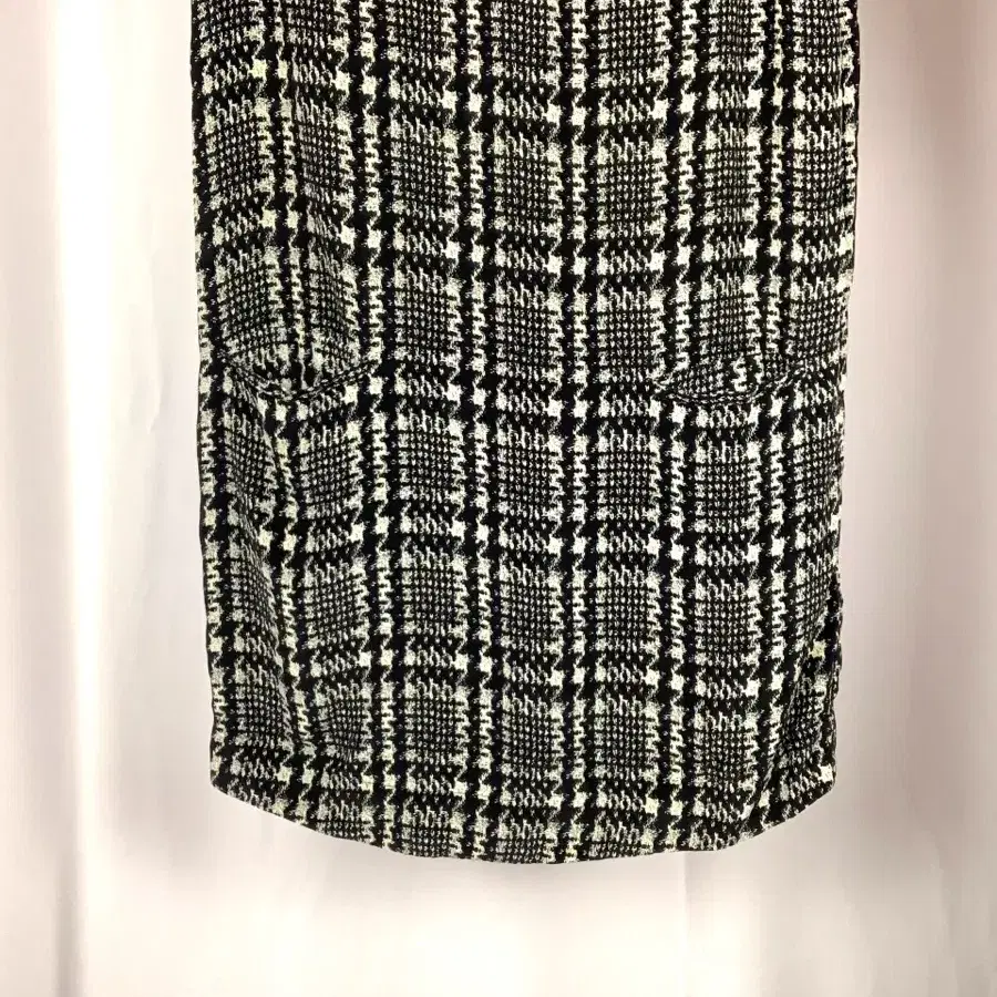 Goie Silk Houndstooth Preppy Shift Dress