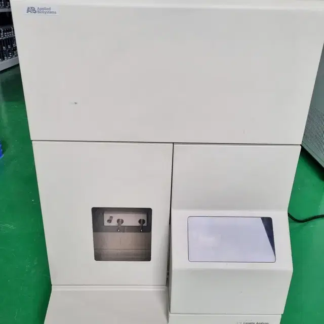 ABI Genetic Analyzer 자동 염기서열분석기.