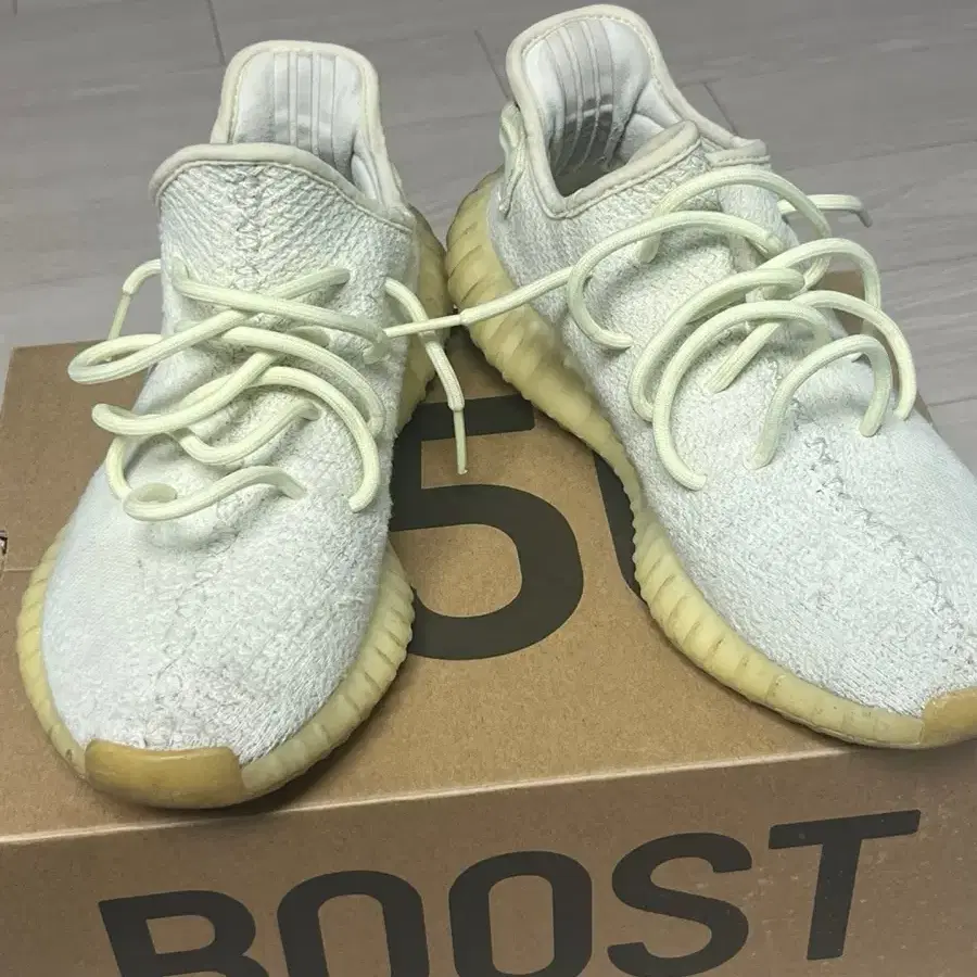 Adidas Yeezy Boost 350 V2 Butter(이지부스트)