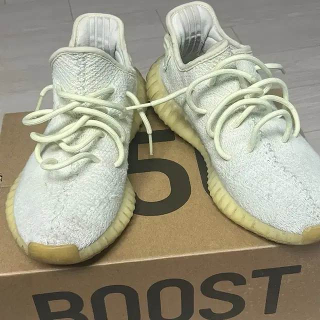 Adidas Yeezy Boost 350 V2 Butter(이지부스트)