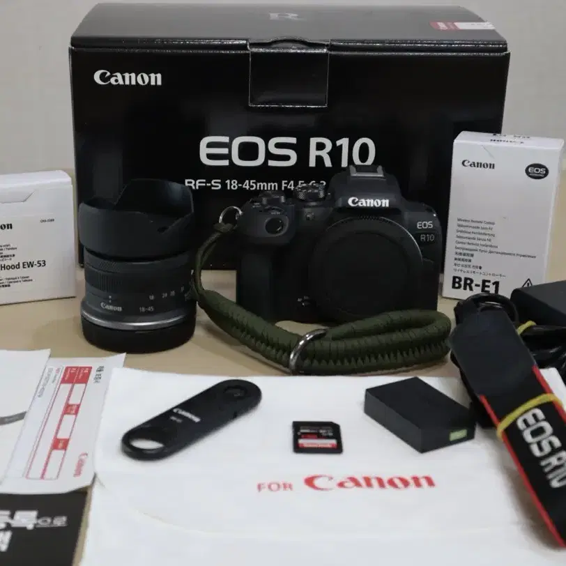 캐논 EOS R10( 풀박스  신품급) KIT( 보증기간 2026년)