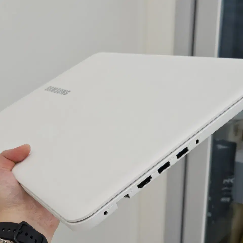 삼성 노트북 NT550EBE i5 12GB 256GB