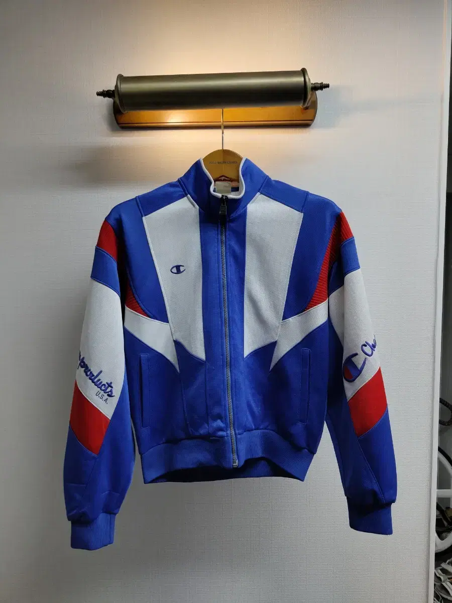 M) Champion JPN Old School Tracktop Jersey for sale (defective)