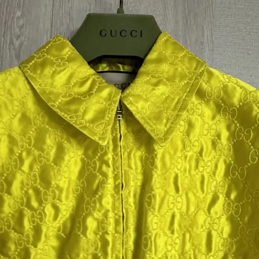 구찌 봄버 자켓 Gucci Yellow GG Embroidered Bom