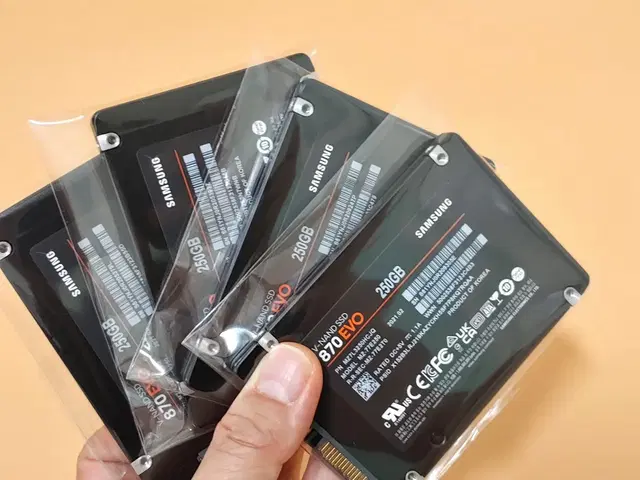 삼성 870 EVO SATA 2.5인치 SSD 250GB (국내정품)